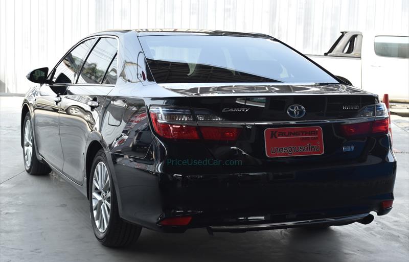 ขายรถเก๋งมือสอง-toyota-โตโยต้า-camry-คัมรี่-รถปี2017-รหัส68202-e20f11a0.jpg ขายรถเก๋งมือสอง-toyota-โตโยต้า-camry-คัมรี่-รถปี2017-รหัส68202-e20f11a0.jpg