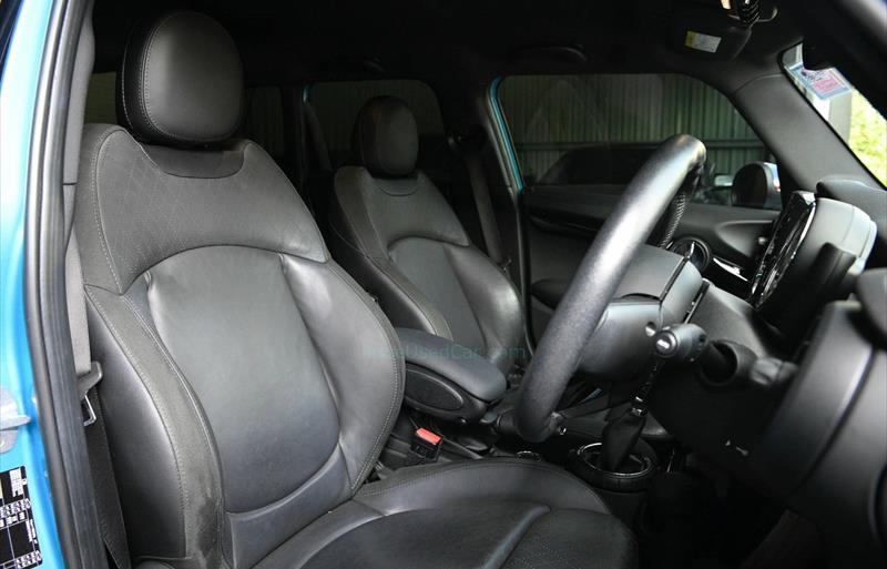 ขายรถเก๋งมือสอง-mini-มินิ-cooper-คูเปอร์-รถปี2017-รหัส68237-63a977b8.jpg ขายรถเก๋งมือสอง-mini-มินิ-cooper-คูเปอร์-รถปี2017-รหัส68237-63a977b8.jpg