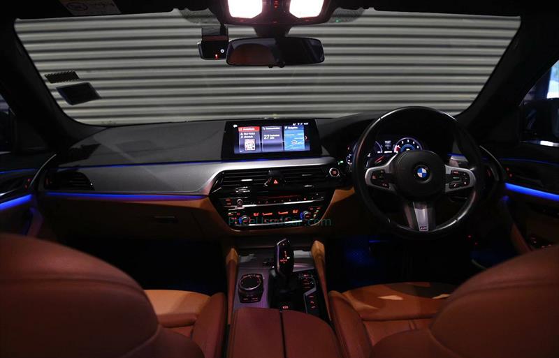 ขายรถเก๋งมือสอง-bmw-บีเอ็มดับบลิว-series-5-ซีรี่ย์5-รถปี2018-รหัส68239-3199d4b4.jpg ขายรถเก๋งมือสอง-bmw-บีเอ็มดับบลิว-series-5-ซีรี่ย์5-รถปี2018-รหัส68239-3199d4b4.jpg