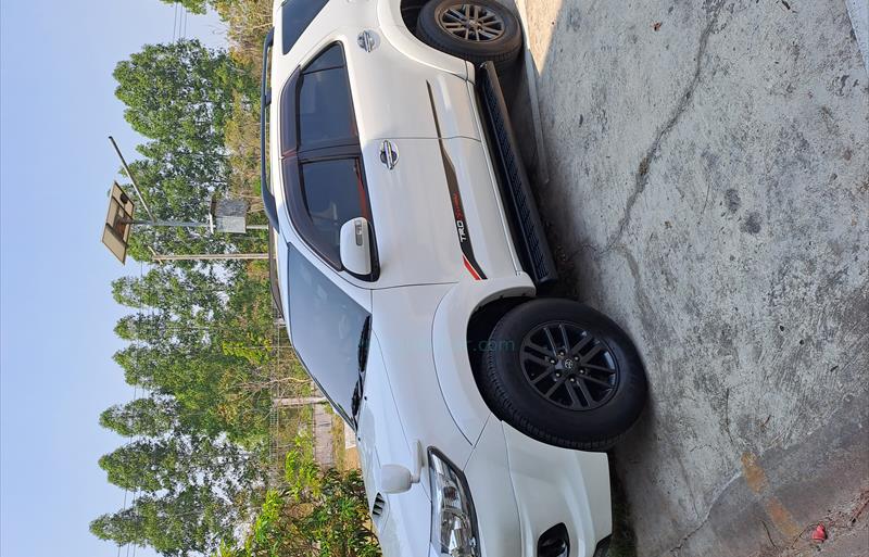 ขายรถ-suv-มือสอง-toyota-โตโยต้า-fortuner-ฟอร์จูนเนอร์-รถปี2015-รหัส68242-798eddcc.jpg ขายรถ-suv-มือสอง-toyota-โตโยต้า-fortuner-ฟอร์จูนเนอร์-รถปี2015-รหัส68242-798eddcc.jpg