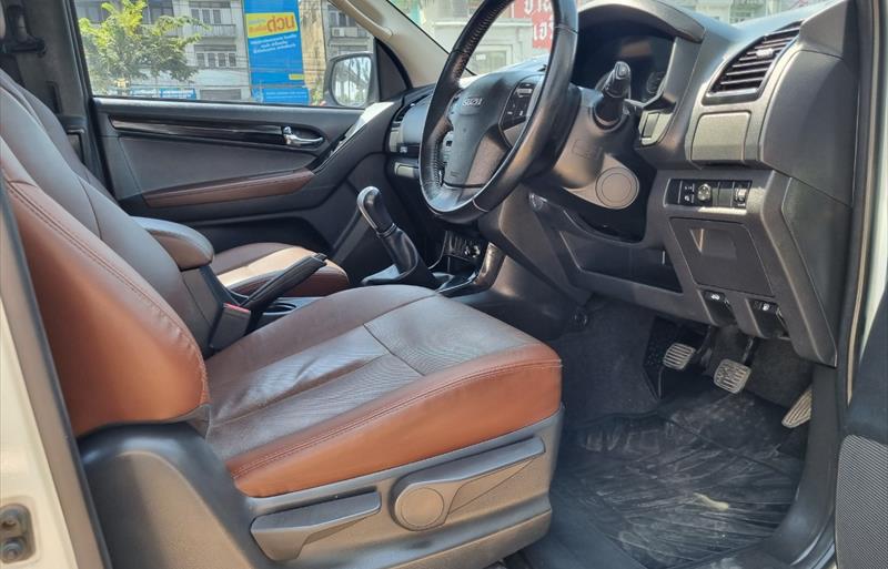 ขายรถกระบะมือสอง isuzu d-max รถปี2019 รหัส 68243 รูปที่8