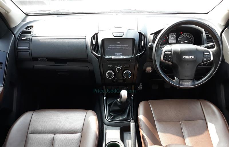 ขายรถกระบะมือสอง isuzu d-max รถปี2019 รหัส 68249 รูปที่8