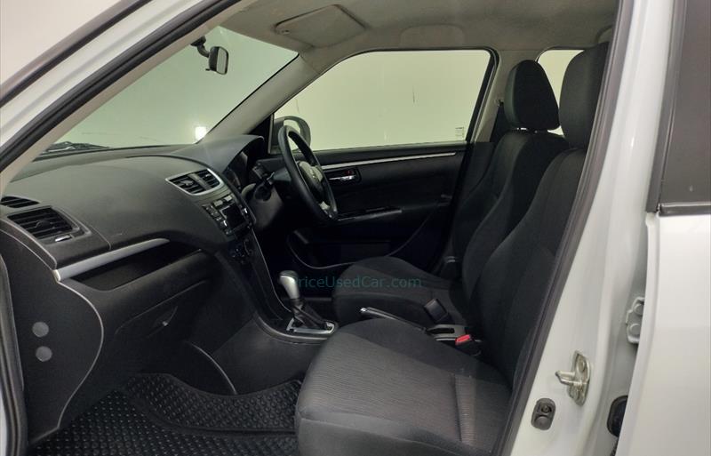 ขายรถเก๋งมือสอง-suzuki-ซูซูกิ-swift-สวิฟ-รถปี2017-รหัส68260-c70d9eee.jpg ขายรถเก๋งมือสอง-suzuki-ซูซูกิ-swift-สวิฟ-รถปี2017-รหัส68260-c70d9eee.jpg
