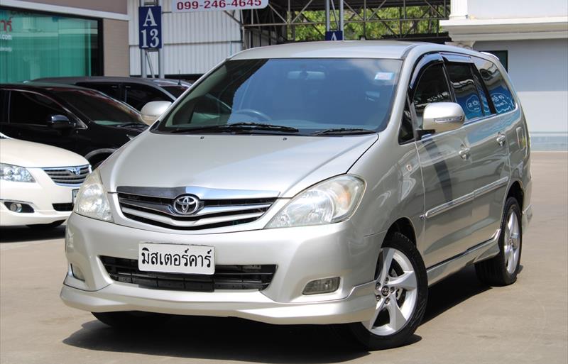 รถตู้มือสอง TOYOTA INNOVA รถปี 2011