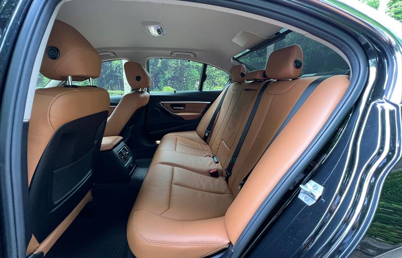 ขายรถเก๋งมือสอง-bmw-บีเอ็มดับบลิว-330e-รถปี2018-รหัส68285-b91110df.jpg ขายรถเก๋งมือสอง-bmw-บีเอ็มดับบลิว-330e-รถปี2018-รหัส68285-b91110df.jpg