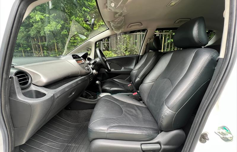 ขายรถเก๋งมือสอง-honda-ฮอนด้า-jazz-แจ๊ส-รถปี2012-รหัส68286-95c15d69.jpg ขายรถเก๋งมือสอง-honda-ฮอนด้า-jazz-แจ๊ส-รถปี2012-รหัส68286-95c15d69.jpg
