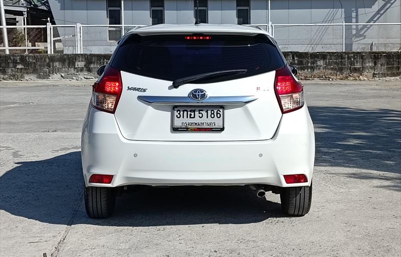 ขายรถเก๋งมือสอง-toyota-โตโยต้า-yaris-ยาริส-รถปี2015-รหัส68292-3b5c4810.jpg ขายรถเก๋งมือสอง-toyota-โตโยต้า-yaris-ยาริส-รถปี2015-รหัส68292-3b5c4810.jpg