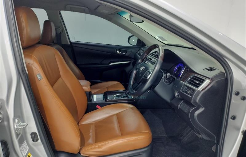 ขายรถเก๋งมือสอง-toyota-โตโยต้า-camry-คัมรี่-รถปี2017-รหัส68301-5e052b60.jpg ขายรถเก๋งมือสอง-toyota-โตโยต้า-camry-คัมรี่-รถปี2017-รหัส68301-5e052b60.jpg