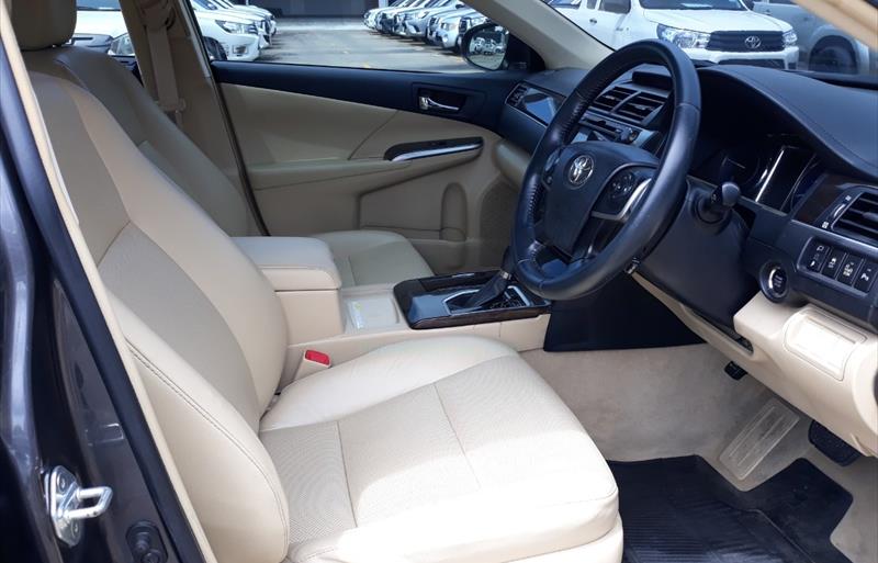 ขายรถเก๋งมือสอง-toyota-โตโยต้า-camry-คัมรี่-รถปี2016-รหัส68316-90b9ba32.jpg ขายรถเก๋งมือสอง-toyota-โตโยต้า-camry-คัมรี่-รถปี2016-รหัส68316-90b9ba32.jpg