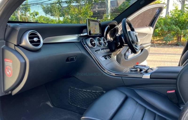ขายรถเก๋งมือสอง-mercedes-benz-เมอร์เซเดสเบนซ์-c300-รถปี2015-รหัส68320-0a263fce.jpg ขายรถเก๋งมือสอง-mercedes-benz-เมอร์เซเดสเบนซ์-c300-รถปี2015-รหัส68320-0a263fce.jpg