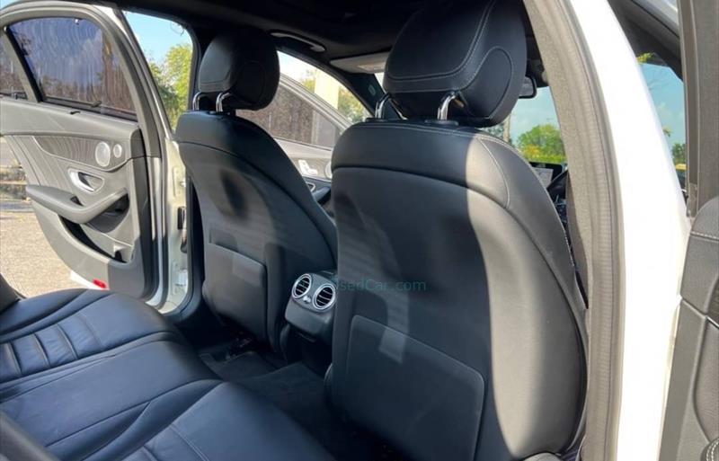 ขายรถเก๋งมือสอง-mercedes-benz-เมอร์เซเดสเบนซ์-c300-รถปี2015-รหัส68320-bfcffa0e.jpg ขายรถเก๋งมือสอง-mercedes-benz-เมอร์เซเดสเบนซ์-c300-รถปี2015-รหัส68320-bfcffa0e.jpg