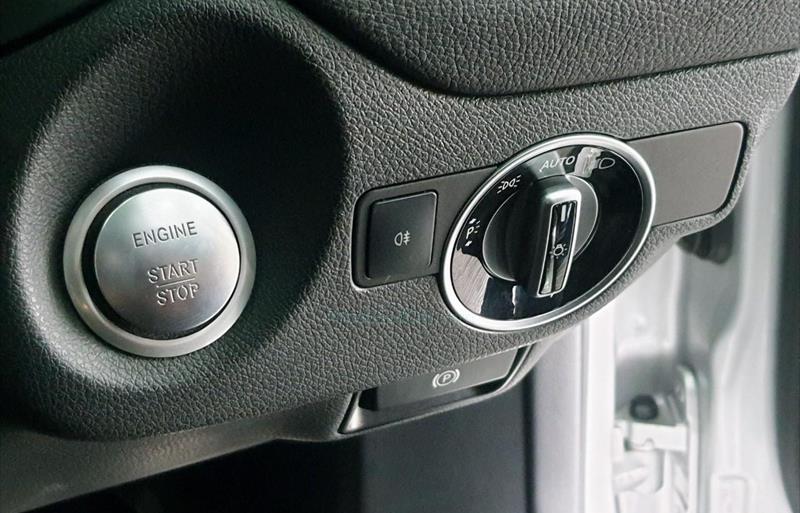 ขายรถเก๋งมือสอง-mercedes-benz-เมอร์เซเดสเบนซ์-gla250-รถปี2016-รหัส68345-f07f405c.jpg ขายรถเก๋งมือสอง-mercedes-benz-เมอร์เซเดสเบนซ์-gla250-รถปี2016-รหัส68345-f07f405c.jpg