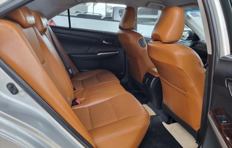 ขายรถเก๋งมือสอง-toyota-โตโยต้า-camry-คัมรี่-รถปี2016-รหัส68375-69952b2e.jpg ขายรถเก๋งมือสอง-toyota-โตโยต้า-camry-คัมรี่-รถปี2016-รหัส68375-69952b2e.jpg