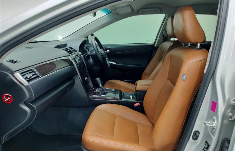 ขายรถเก๋งมือสอง-toyota-โตโยต้า-camry-คัมรี่-รถปี2016-รหัส68376-3be0bde5.jpg ขายรถเก๋งมือสอง-toyota-โตโยต้า-camry-คัมรี่-รถปี2016-รหัส68376-3be0bde5.jpg