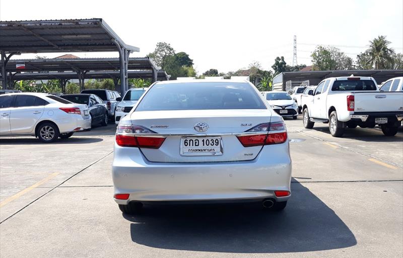 ขายรถเก๋งมือสอง toyota camry รถปี2016 รหัส 68380 รูปที่3