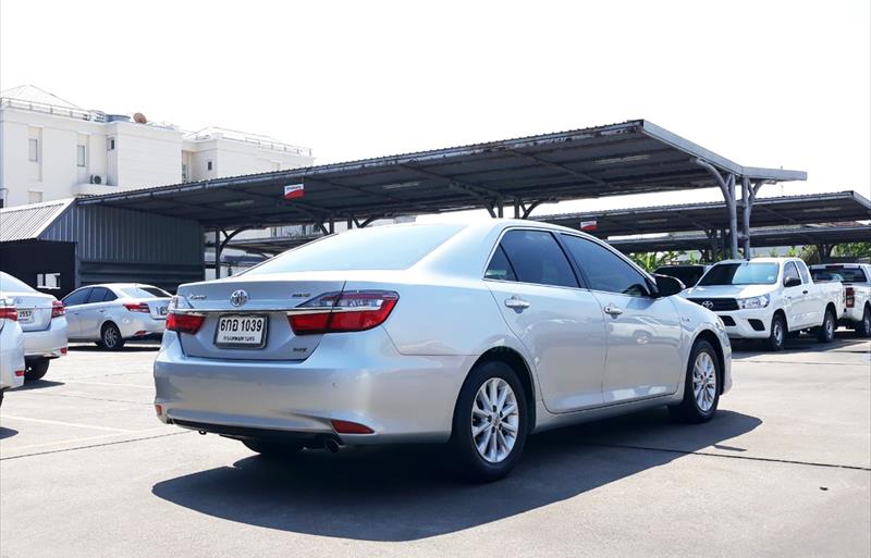ขายรถเก๋งมือสอง-toyota-โตโยต้า-camry-คัมรี่-รถปี2016-รหัส68380-e3092ff9.jpg ขายรถเก๋งมือสอง-toyota-โตโยต้า-camry-คัมรี่-รถปี2016-รหัส68380-e3092ff9.jpg
