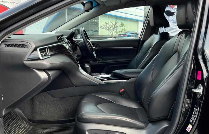 ขายรถเก๋งมือสอง-toyota-โตโยต้า-camry-คัมรี่-รถปี2018-รหัส68384-fecee80a.jpg ขายรถเก๋งมือสอง-toyota-โตโยต้า-camry-คัมรี่-รถปี2018-รหัส68384-fecee80a.jpg