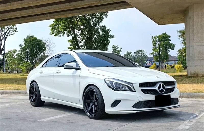 รถเก๋งมือสอง MERCEDES BENZ CLA200 รถปี 2018