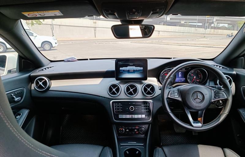 ขายรถเก๋งมือสอง-mercedes-benz-เมอร์เซเดสเบนซ์-cla200-รถปี2018-รหัส68385-3f531c39.jpg ขายรถเก๋งมือสอง-mercedes-benz-เมอร์เซเดสเบนซ์-cla200-รถปี2018-รหัส68385-3f531c39.jpg