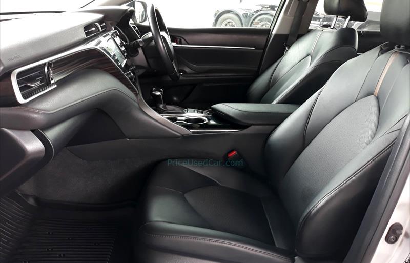 ขายรถเก๋งมือสอง-toyota-โตโยต้า-camry-คัมรี่-รถปี2018-รหัส68394-62b854fe.jpg ขายรถเก๋งมือสอง-toyota-โตโยต้า-camry-คัมรี่-รถปี2018-รหัส68394-62b854fe.jpg