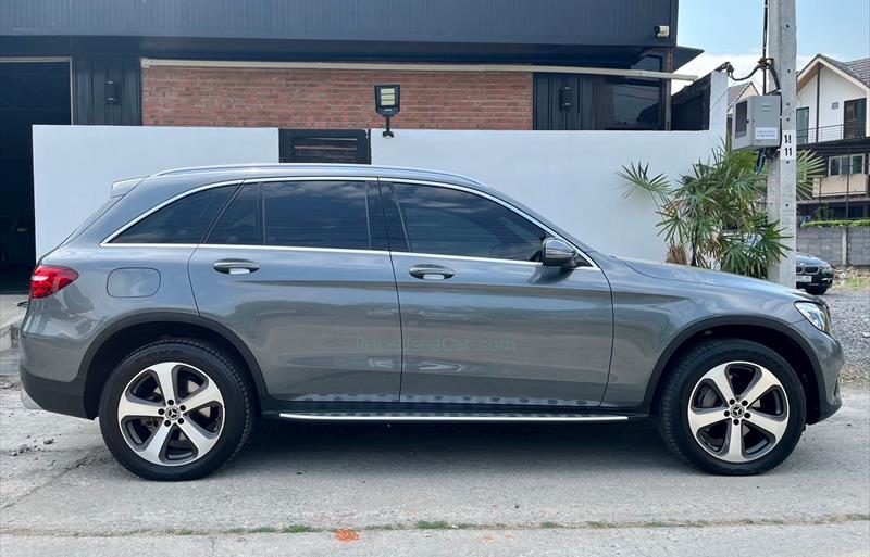 ขายรถเก๋งมือสอง-mercedes-benz-เมอร์เซเดสเบนซ์-glc250-จีแอลซีสองห้าศูนย์-รถปี2018-รหัส68410-835682c6.jpg ขายรถเก๋งมือสอง-mercedes-benz-เมอร์เซเดสเบนซ์-glc250-จีแอลซีสองห้าศูนย์-รถปี2018-รหัส68410-835682c6.jpg