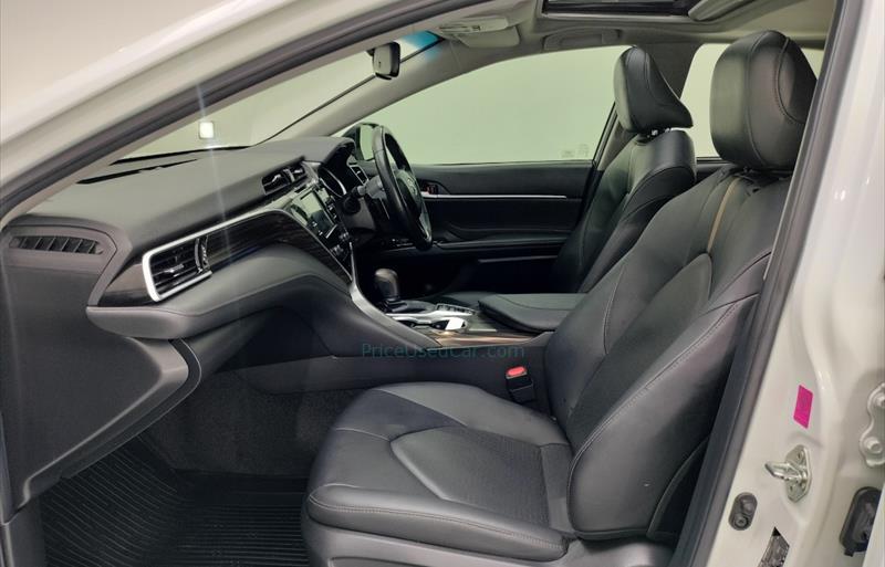 ขายรถเก๋งมือสอง-toyota-โตโยต้า-camry-คัมรี่-รถปี2018-รหัส68467-52cf1229.jpg ขายรถเก๋งมือสอง-toyota-โตโยต้า-camry-คัมรี่-รถปี2018-รหัส68467-52cf1229.jpg