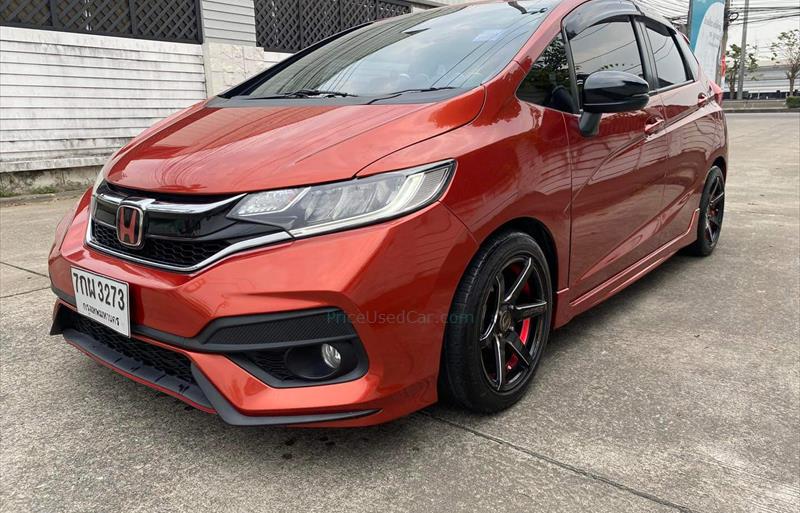รถเก๋งมือสอง HONDA JAZZ รถปี 2018