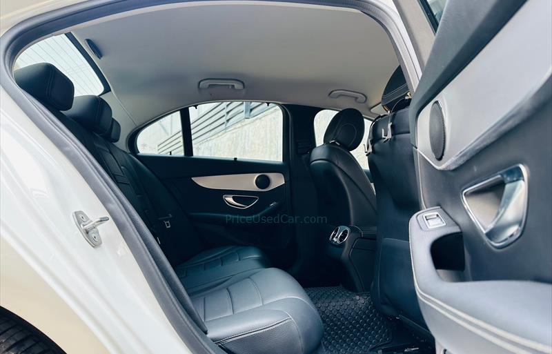 ขายรถเก๋งมือสอง-mercedes-benz-เมอร์เซเดสเบนซ์-c350-ซีสามห้าศูนย์-รถปี2017-รหัส68534-e0985f4d.jpg ขายรถเก๋งมือสอง-mercedes-benz-เมอร์เซเดสเบนซ์-c350-ซีสามห้าศูนย์-รถปี2017-รหัส68534-e0985f4d.jpg