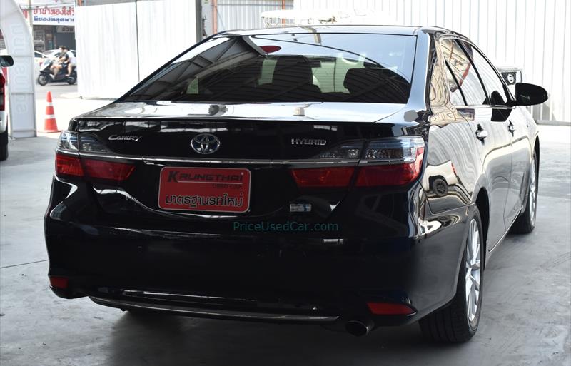 ขายรถเก๋งมือสอง-toyota-โตโยต้า-camry-คัมรี่-รถปี2017-รหัส68546-d658e8e1.jpg ขายรถเก๋งมือสอง-toyota-โตโยต้า-camry-คัมรี่-รถปี2017-รหัส68546-d658e8e1.jpg