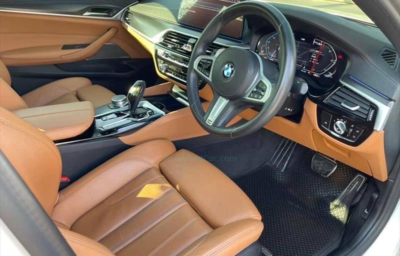 ขายรถเก๋งมือสอง-bmw-บีเอ็มดับบลิว-520d-ห้าสองศูนย์ดี-รถปี2021-รหัส68572-3fd5747e.jpg ขายรถเก๋งมือสอง-bmw-บีเอ็มดับบลิว-520d-ห้าสองศูนย์ดี-รถปี2021-รหัส68572-3fd5747e.jpg