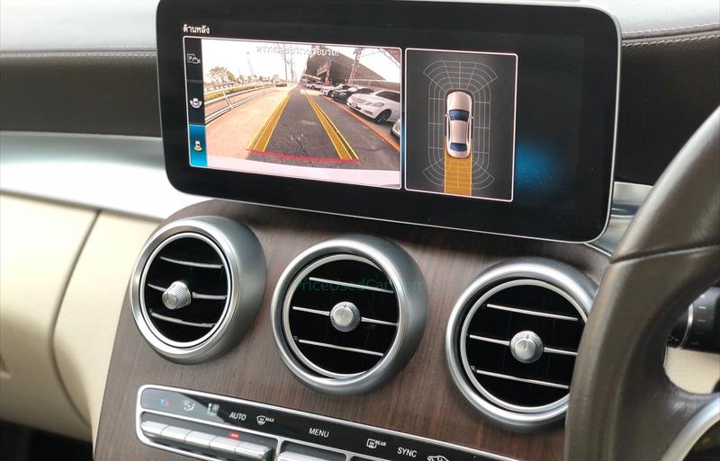 ขายรถเก๋งมือสอง-mercedes-benz-เมอร์เซเดสเบนซ์-c220-รถปี2019-รหัส68649-3835d4dc.jpg ขายรถเก๋งมือสอง-mercedes-benz-เมอร์เซเดสเบนซ์-c220-รถปี2019-รหัส68649-3835d4dc.jpg