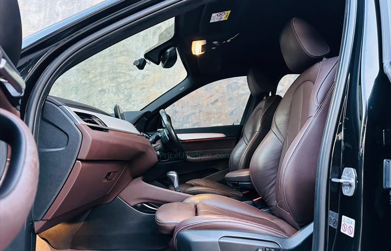 ขายรถ-suv-มือสอง-bmw-บีเอ็มดับบลิว-x1-เอ็กซ์1-รถปี2019-รหัส68656-a8f7e078.jpg ขายรถ-suv-มือสอง-bmw-บีเอ็มดับบลิว-x1-เอ็กซ์1-รถปี2019-รหัส68656-a8f7e078.jpg