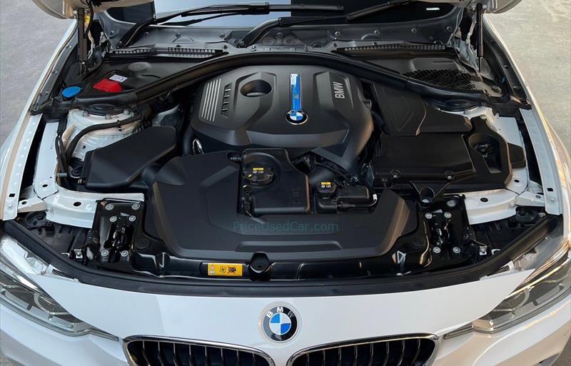 ขายรถเก๋งมือสอง-bmw-บีเอ็มดับบลิว-330e-รถปี2018-รหัส68684-6bc827c1.jpg ขายรถเก๋งมือสอง-bmw-บีเอ็มดับบลิว-330e-รถปี2018-รหัส68684-6bc827c1.jpg