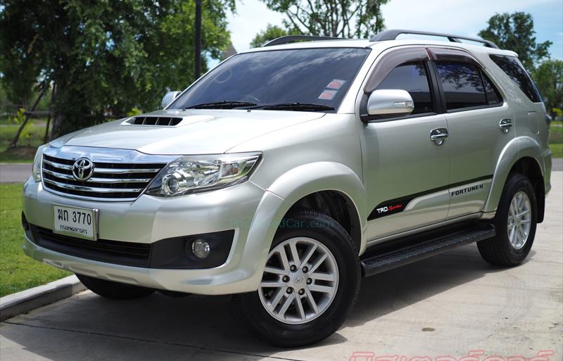 รถอเนกประสงค์มือสอง TOYOTA FORTUNER รถปี 2012