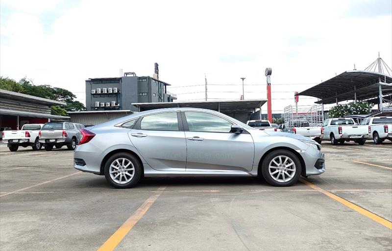 ขายรถเก๋งมือสอง-honda-ฮอนด้า-civic-ซีวิค-รถปี2018-รหัส68711-68496eb2.jpg ขายรถเก๋งมือสอง-honda-ฮอนด้า-civic-ซีวิค-รถปี2018-รหัส68711-68496eb2.jpg