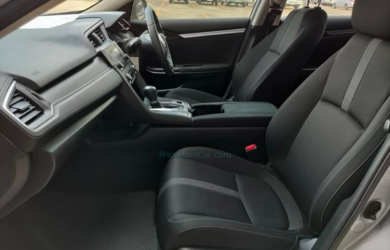 ขายรถเก๋งมือสอง-honda-ฮอนด้า-civic-ซีวิค-รถปี2018-รหัส68711-fc54eabc.jpg ขายรถเก๋งมือสอง-honda-ฮอนด้า-civic-ซีวิค-รถปี2018-รหัส68711-fc54eabc.jpg
