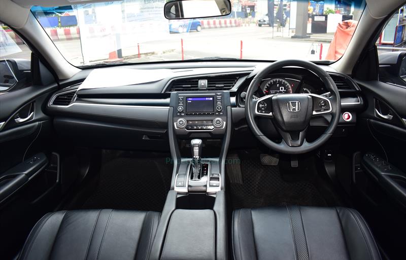 ขายรถเก๋งมือสอง-honda-ฮอนด้า-civic-ซีวิค-รถปี2019-รหัส68718-236adf6a.jpg ขายรถเก๋งมือสอง-honda-ฮอนด้า-civic-ซีวิค-รถปี2019-รหัส68718-236adf6a.jpg