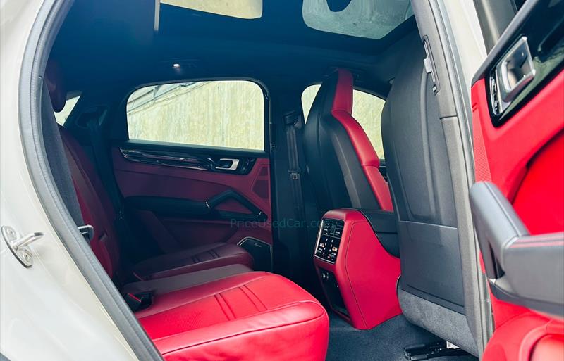 ขายรถ-suv-มือสอง-porsche-ปอร์เช่-cayenne-รถปี2022-รหัส68737-762607b1.jpg ขายรถ-suv-มือสอง-porsche-ปอร์เช่-cayenne-รถปี2022-รหัส68737-762607b1.jpg