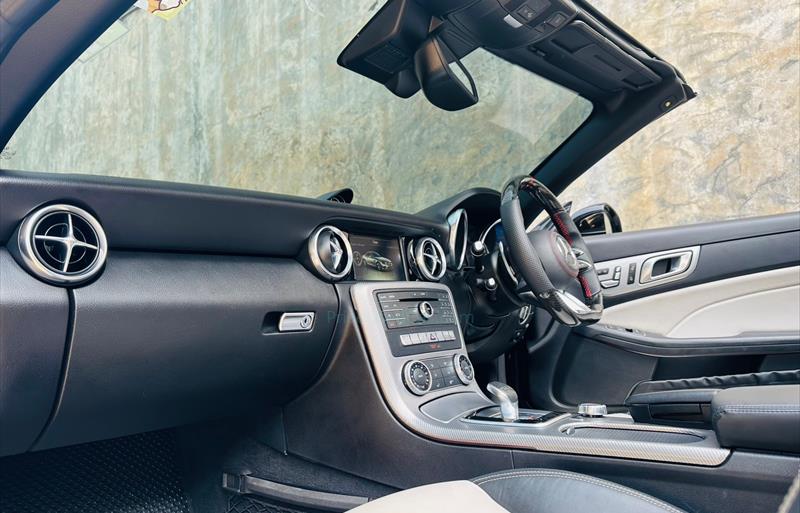 ขายรถเก๋งมือสอง mercedes-benz slc300 รถปี2017 รหัส 68738-รูปที่5 ขายรถเก๋งมือสอง mercedes-benz slc300 รถปี2017 รหัส 68738-รูปที่5