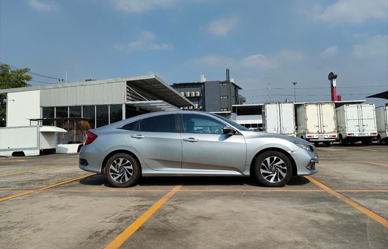 ขายรถเก๋งมือสอง-honda-ฮอนด้า-civic-ซีวิค-รถปี2019-รหัส68743-af108ef7.jpg ขายรถเก๋งมือสอง-honda-ฮอนด้า-civic-ซีวิค-รถปี2019-รหัส68743-af108ef7.jpg