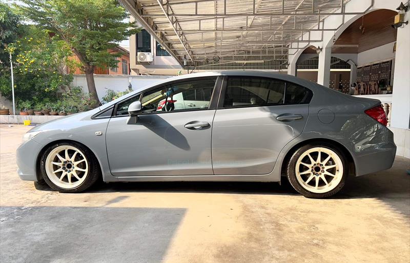 ขายรถเก๋งมือสอง-honda-ฮอนด้า-civic-ซีวิค-รถปี2013-รหัส68748-d9130403.jpeg ขายรถเก๋งมือสอง-honda-ฮอนด้า-civic-ซีวิค-รถปี2013-รหัส68748-d9130403.jpeg