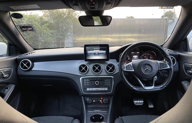 ขายรถเก๋งมือสอง-mercedes-benz-เมอร์เซเดสเบนซ์-cla250-amg-ซีแอลเอสองห้าศูนย์-เอเอ็มจี-รถปี2017-รหัส68753-f8f3113a.jpg ขายรถเก๋งมือสอง-mercedes-benz-เมอร์เซเดสเบนซ์-cla250-amg-ซีแอลเอสองห้าศูนย์-เอเอ็มจี-รถปี2017-รหัส68753-f8f3113a.jpg