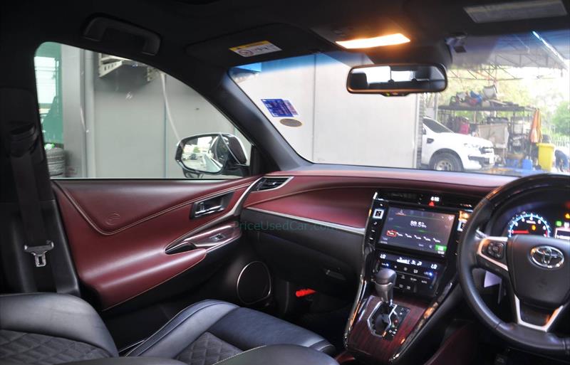 ขายรถ-suv-มือสอง-toyota-โตโยต้า-harrier-แฮริเออร์-รถปี2015-รหัส68760-d2ee95dd.jpg ขายรถ-suv-มือสอง-toyota-โตโยต้า-harrier-แฮริเออร์-รถปี2015-รหัส68760-d2ee95dd.jpg