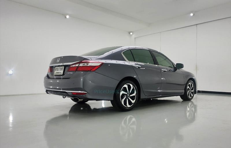 ขายรถเก๋งมือสอง-honda-ฮอนด้า-accord-แอคคอร์ด-รถปี2017-รหัส68768-e22482ad.jpg ขายรถเก๋งมือสอง-honda-ฮอนด้า-accord-แอคคอร์ด-รถปี2017-รหัส68768-e22482ad.jpg