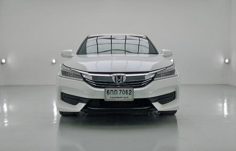 ขายรถเก๋งมือสอง-honda-ฮอนด้า-accord-แอคคอร์ด-รถปี2017-รหัส68769-715bb79c.jpg ขายรถเก๋งมือสอง-honda-ฮอนด้า-accord-แอคคอร์ด-รถปี2017-รหัส68769-715bb79c.jpg