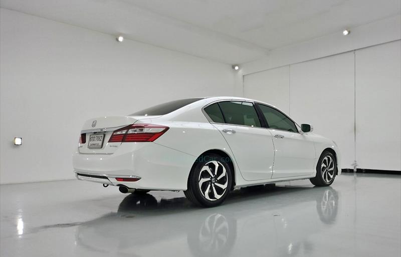 ขายรถเก๋งมือสอง-honda-ฮอนด้า-accord-แอคคอร์ด-รถปี2017-รหัส68769-f1c4d685.jpg ขายรถเก๋งมือสอง-honda-ฮอนด้า-accord-แอคคอร์ด-รถปี2017-รหัส68769-f1c4d685.jpg