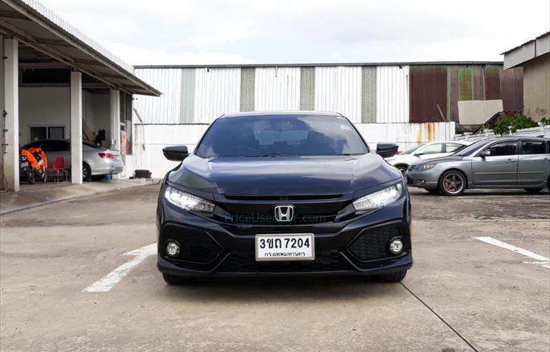 ขายรถเก๋งมือสอง-honda-ฮอนด้า-civic-ซีวิค-รถปี2017-รหัส68775-e0640b8b.jpg ขายรถเก๋งมือสอง-honda-ฮอนด้า-civic-ซีวิค-รถปี2017-รหัส68775-e0640b8b.jpg