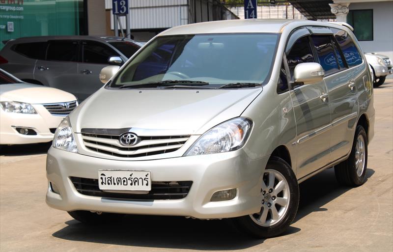 รถตู้มือสอง TOYOTA INNOVA รถปี 2011