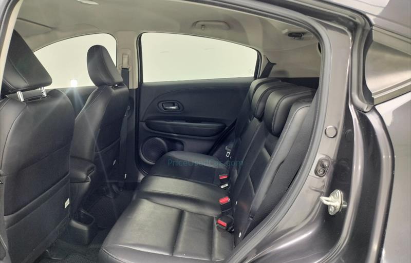 ขายรถ-suv-มือสอง-honda-ฮอนด้า-hr-v-เอชอาร์วี-รถปี2018-รหัส68882-65cab521.jpg ขายรถ-suv-มือสอง-honda-ฮอนด้า-hr-v-เอชอาร์วี-รถปี2018-รหัส68882-65cab521.jpg