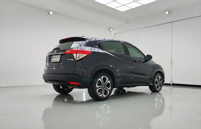 ขายรถ-suv-มือสอง-honda-ฮอนด้า-hr-v-เอชอาร์วี-รถปี2018-รหัส68882-71b60510.jpg ขายรถ-suv-มือสอง-honda-ฮอนด้า-hr-v-เอชอาร์วี-รถปี2018-รหัส68882-71b60510.jpg